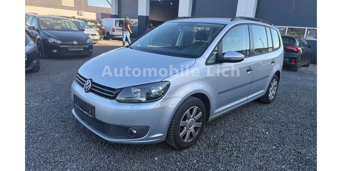 VW Touran 262.000 km 4.399 &euro; Lich 35423