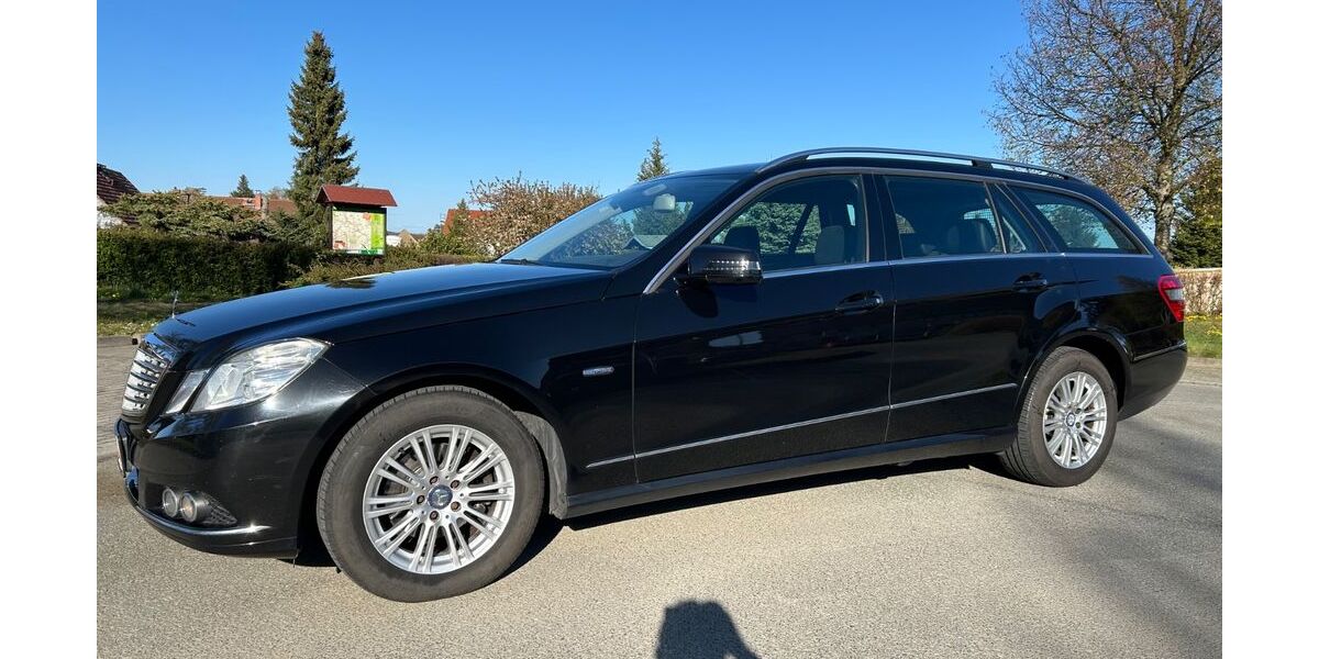 Mercedes-Benz E 220 279.934 km 7.750 &euro; Neueibau 02739