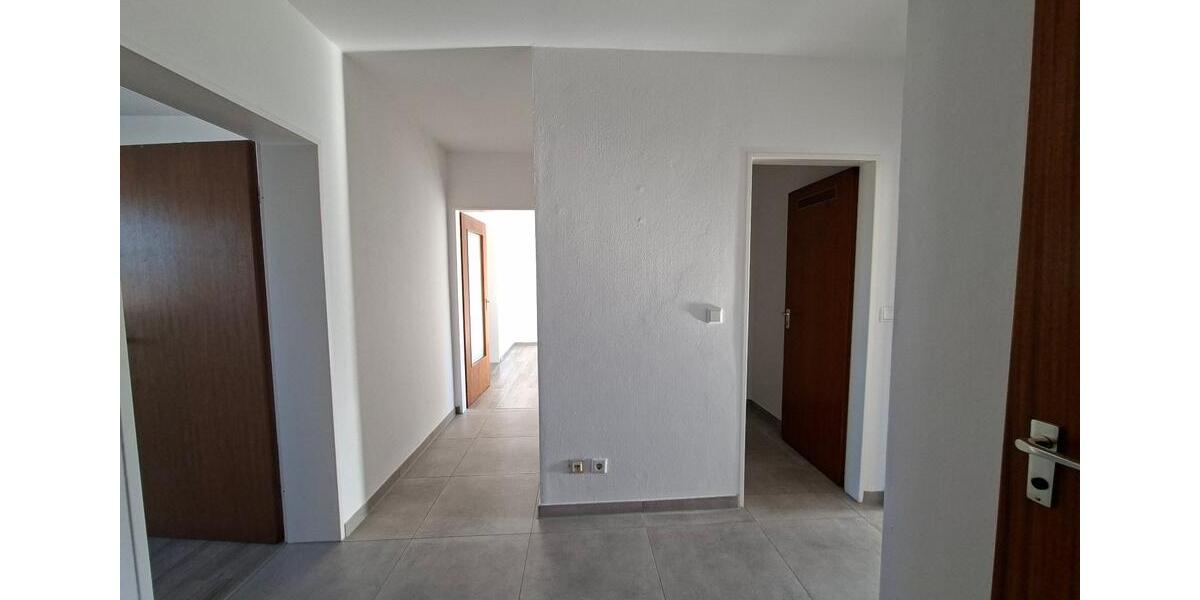 Etagenwohnung Trostberg - 3.5 Zimmer, 81 m&sup2;, 197.500&euro; | Angebot:26927308