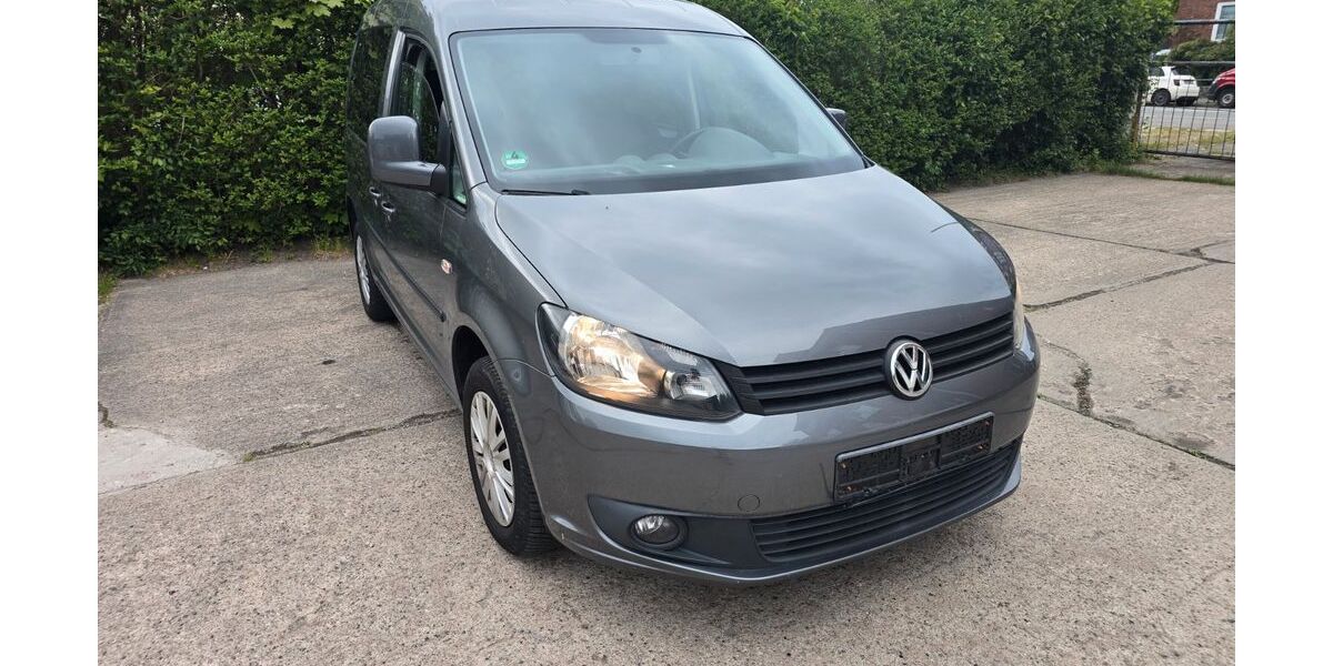 VW Caddy 139.838 km 6.999 &euro; Rendsburg 24768