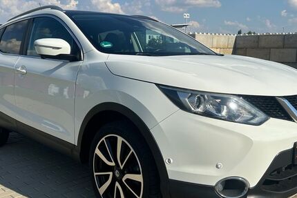 Nissan Qashqai 55.000 km 9.999 &euro; Butzbach 35510