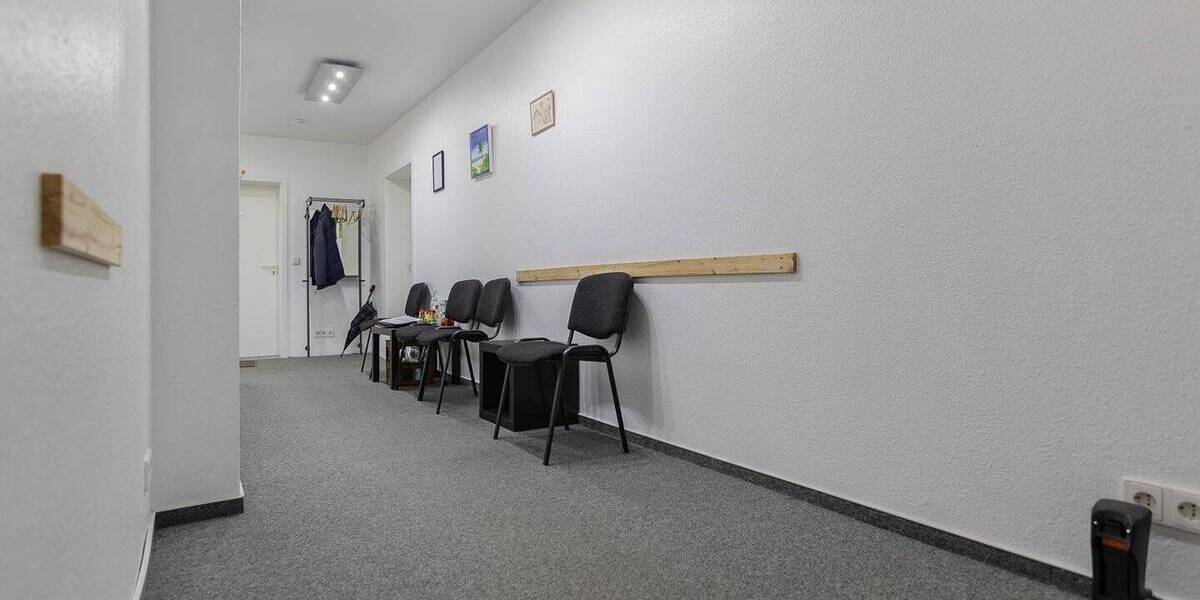 Gewerbeobjekt Achim - 8 Zimmer, 152 m&sup2;, 1.595&euro; | Angebot:26435713