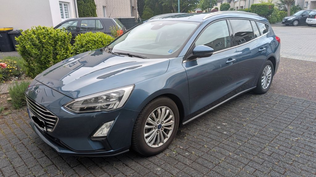 Ford Focus 142.000 km 12.000 &euro; Niederkassel 53859