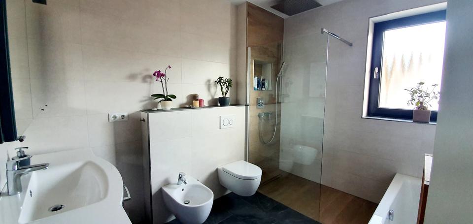 Reihenhaus Alfter - 5 Zimmer, 180 m&sup2;, 1.990&euro; | Angebot:25422431