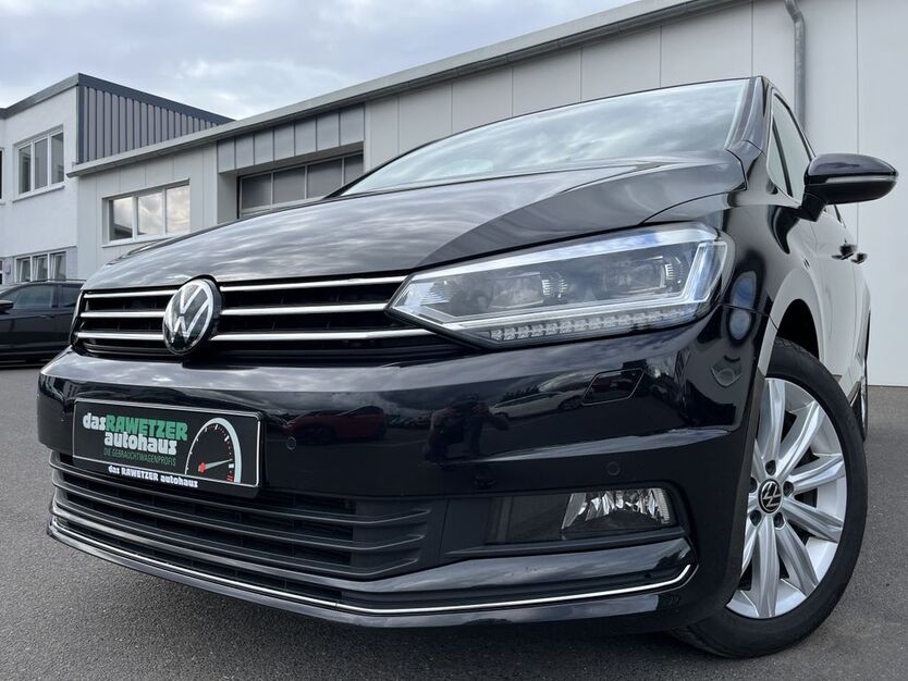 VW Touran 25.641 km 32.460 € Marktredwitz 95615