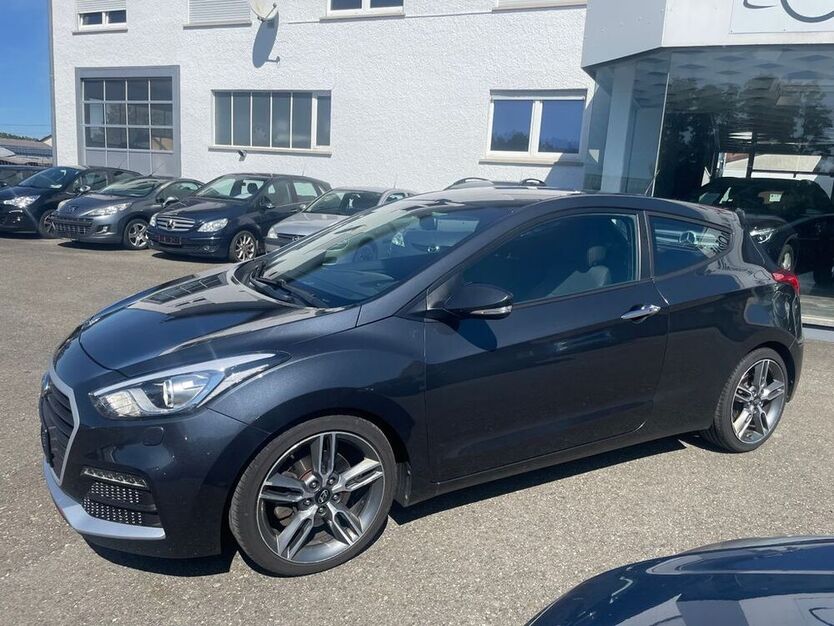i30