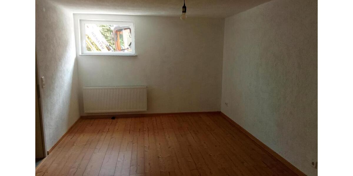 Etagenwohnung Weißenbrunn - 4 Zimmer, 110 m&sup2;, 150.000&euro; | Angebot:26425416
