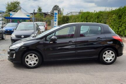 Peugeot 308 130.121 km 3.500 € Detmold 32758