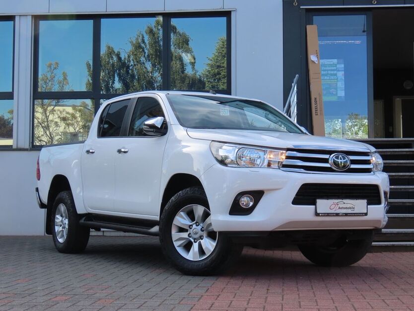 Toyota Hilux 266.352 km 24.900 € Neuss 41469