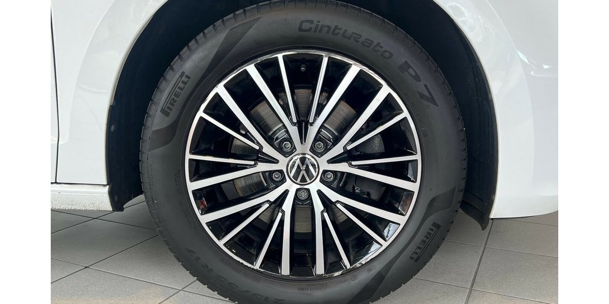 VW Touran Comfortline BMT Start-Stopp 7 Sitzer *Pano* 75.850 km 27.499 € Mainz-Kostheim 55246