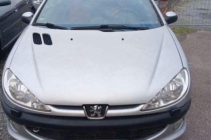 Peugeot 206 142.000 km 1.290 € Düsseldorf 40231