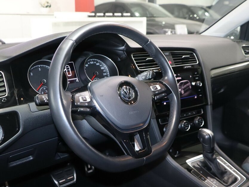 VW Golf VII 2.0 TDI DSG IQ.DRIVE / 2.HAND / TOP 140.000 km 14.888 € Hamm 59077