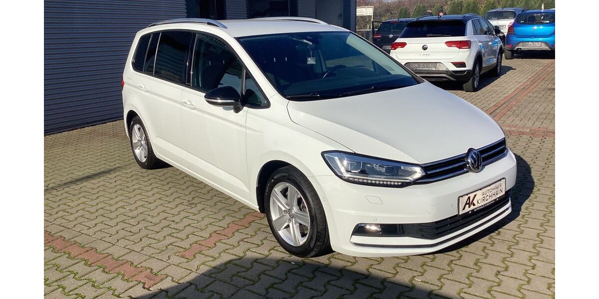 VW Touran 117.886 km 18.490 &euro; Kirchhain 35274