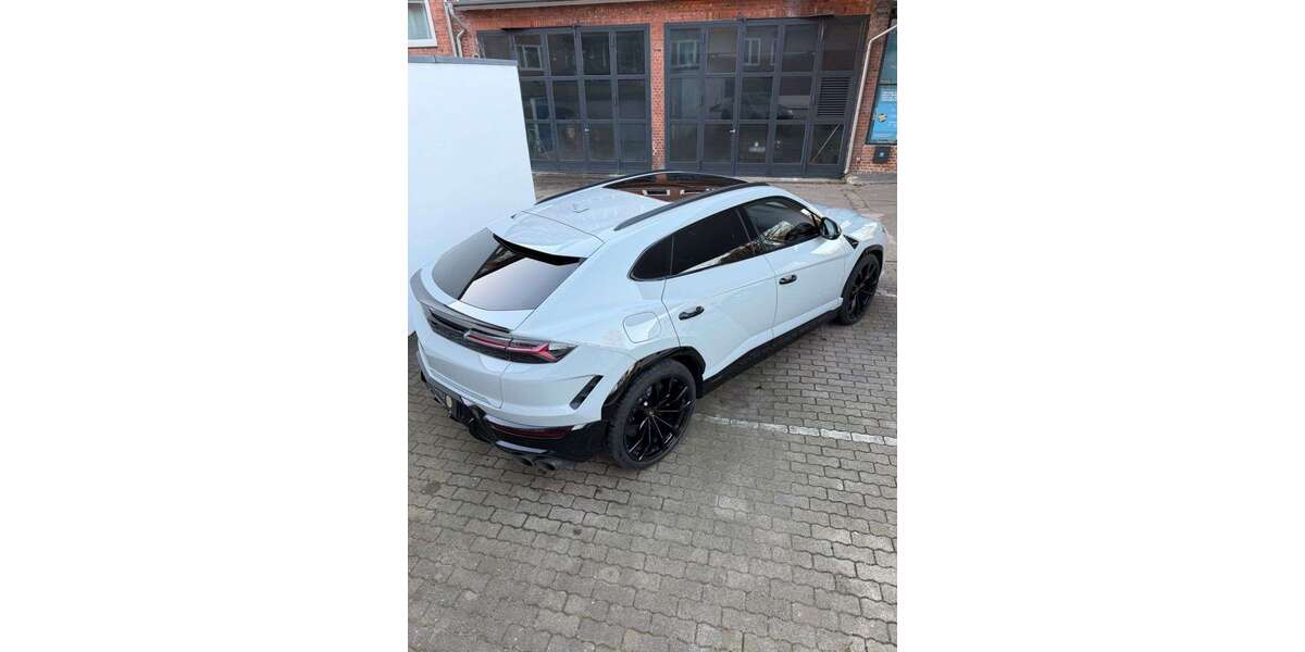 Lamborghini Urus 1.900 km 339.150 &euro; Dortmund 44141