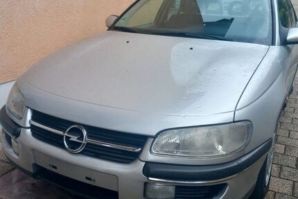 Opel Omega 253.000 km 900 € Worms 67551