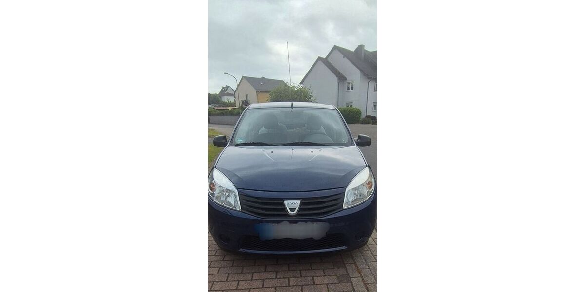 Dacia Sandero 100.000 km 1.700 &euro; Schönenberg-Kbg 66901