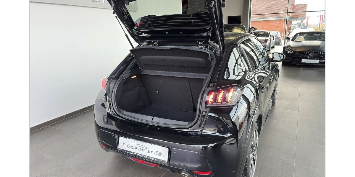 Peugeot 208 GT Line LED Kamera HUD Tempomat 39.999 km 16.999 &euro; Stade 21682