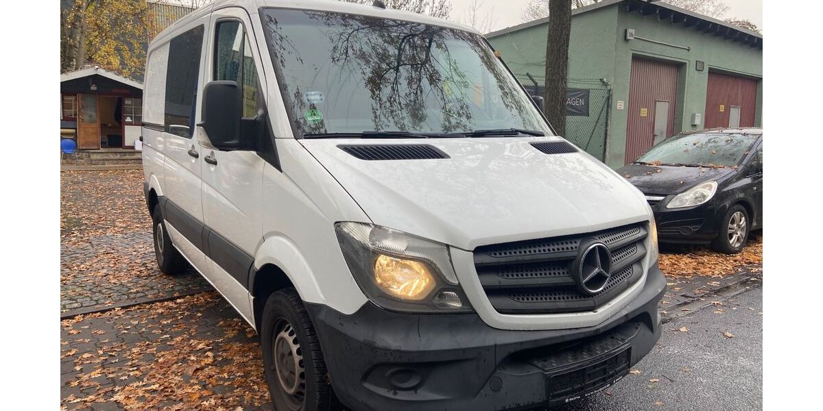 Mercedes-Benz Sprinter 148.075 km 12.990 &euro; Berlin 13599