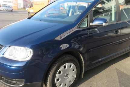 VW Touran 175.400 km 4.990 &euro; Tauberbischofsheim 97941