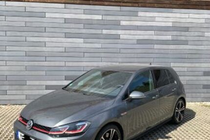 VW Golf 109.000 km 18.999 € Höhenkirchen 85635