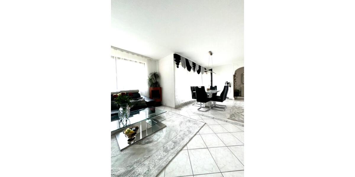 Etagenwohnung Wiesbaden Mainz-Amöneburg - 4 Zimmer, 110 m&sup2;, 1.700&euro; | Angebot:25950870