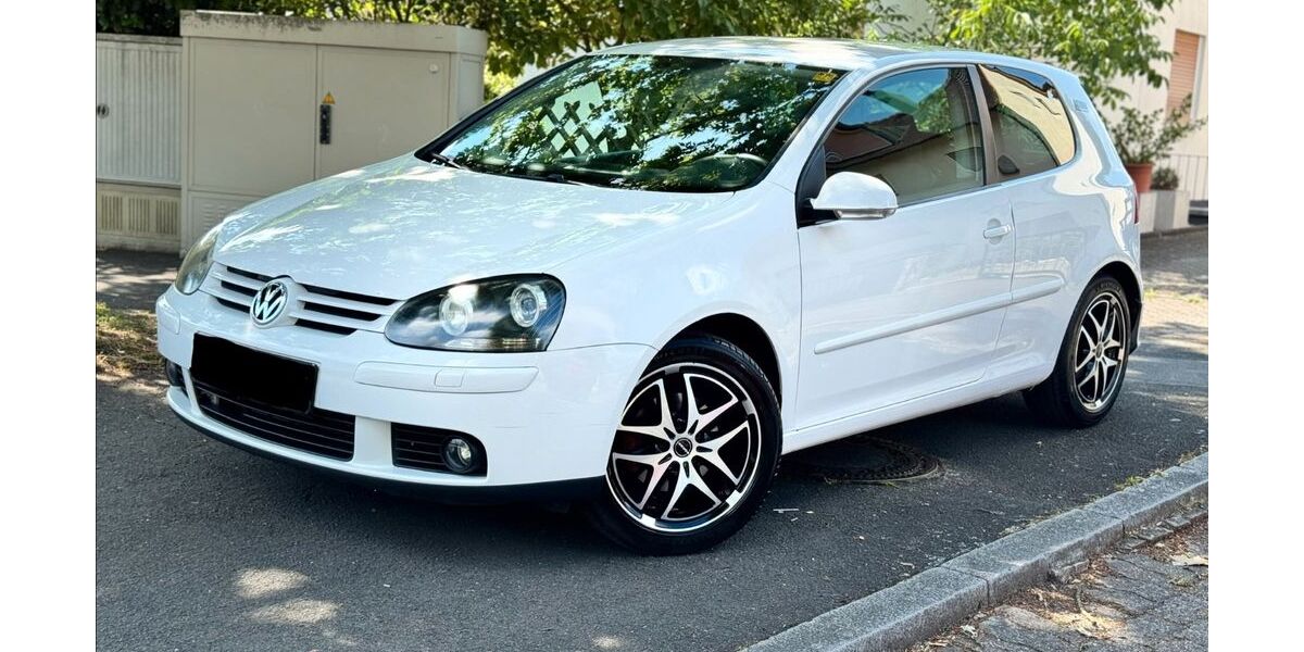 VW Golf 230.000 km 2.490 &euro; Stein 90547