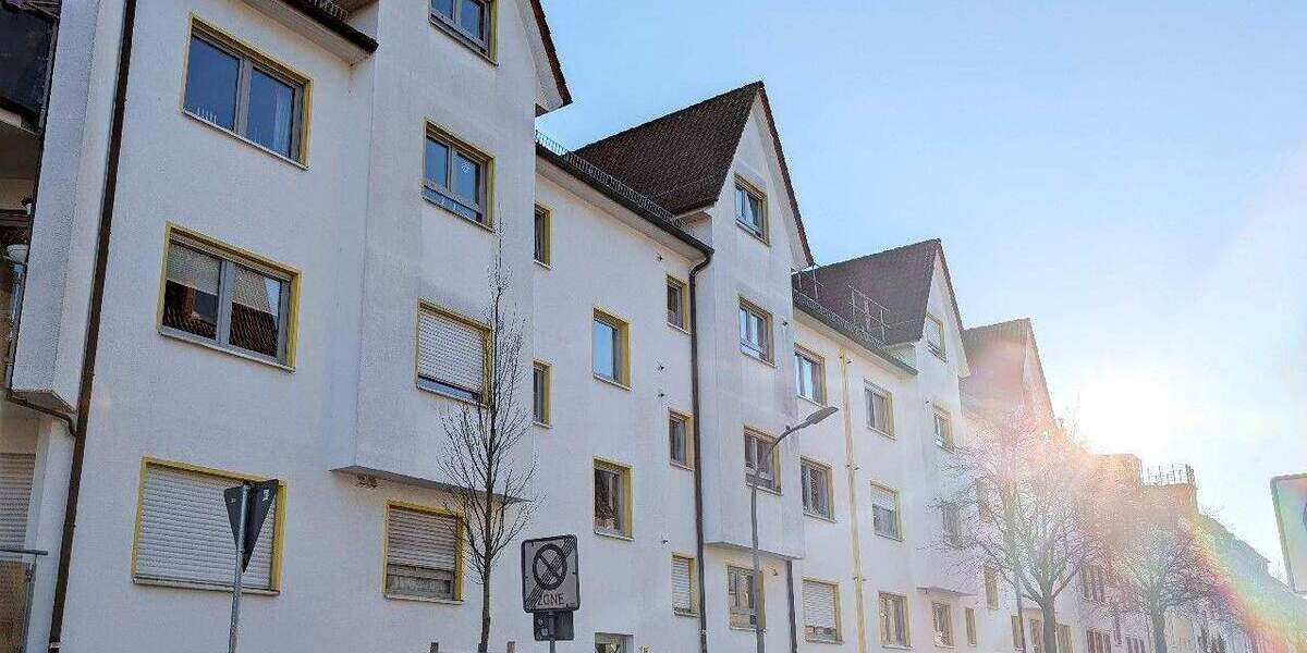 Geräumige 4-Zi.-Wohnung mit Tiefgaragenstellplatz 4 zimmer