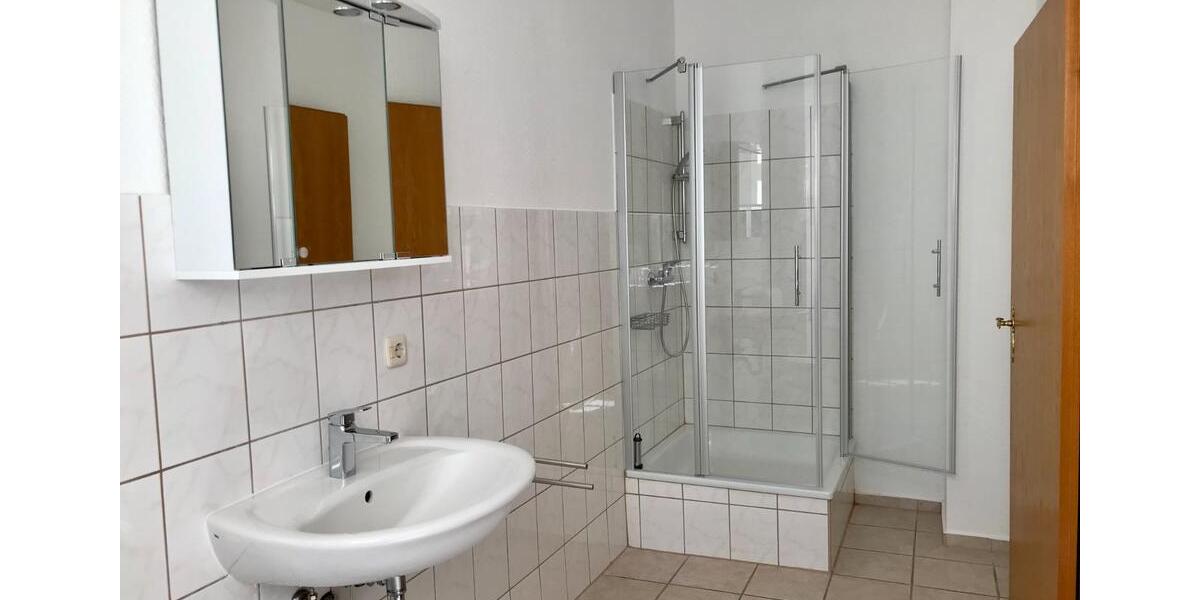 Erdgeschoßwohnung Apolda - 2 Zimmer, 51 m&sup2;, 600&euro; | Angebot:26682969
