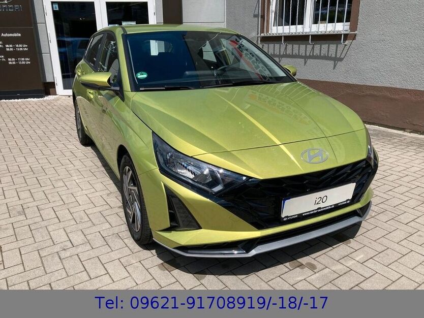 i20