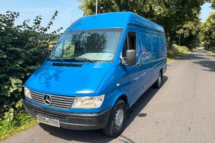 Mercedes-Benz Sprinter 178.665 km 5.600 &euro; Berlin 13629