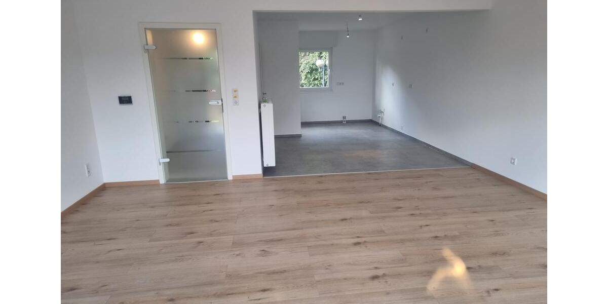 Einfamilienhaus Halver - 6.5 Zimmer, 160 m&sup2;, 1.800&euro; | Angebot:25449514