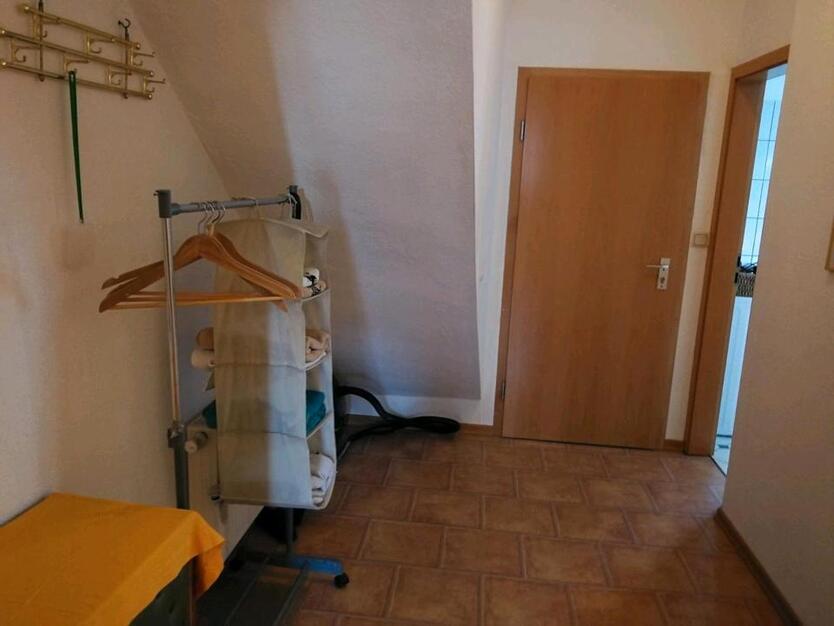 52qm, 2Raum, Küche, Duschwanne, Hauptmarkt, provisionsfrei zimmer