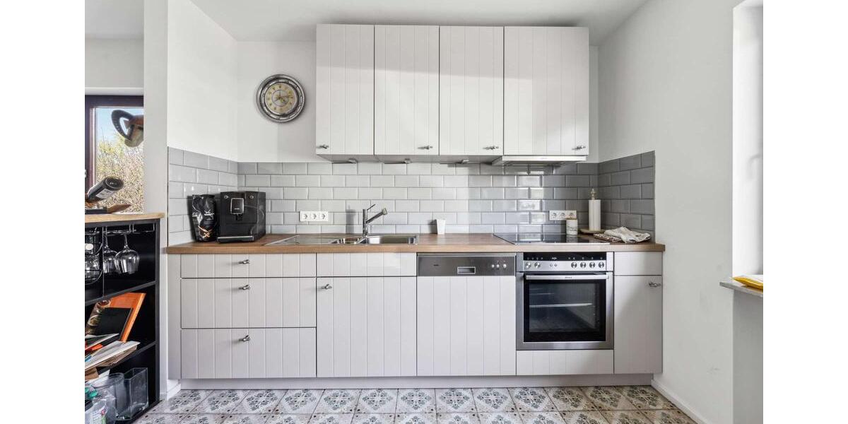 Einfamilienhaus Würzburg Dürrbachau - 8 Zimmer, 208 m&sup2;, 2.500&euro; | Angebot:26676454