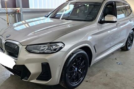 BMW iX3 145.000 km 29.490 &euro; Wuppertal 42281