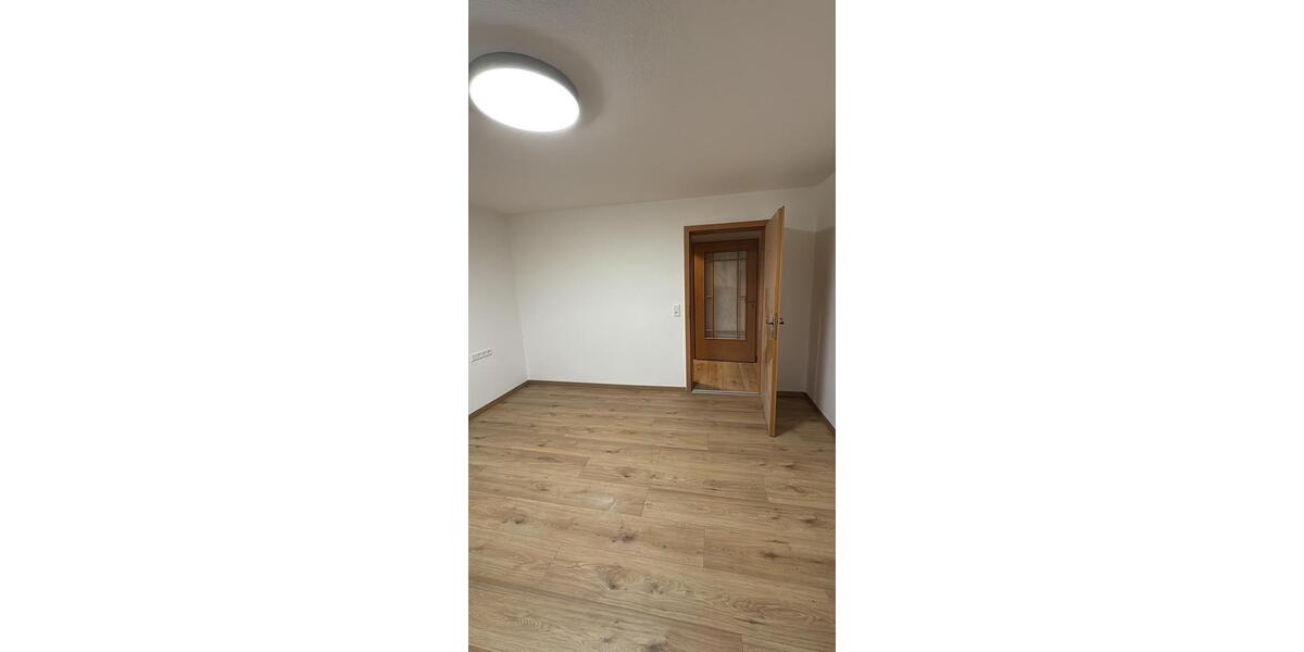 Erdgeschoßwohnung Weikersheim - 2.5 Zimmer, 69 m&sup2;, 850&euro; | Angebot:26255015