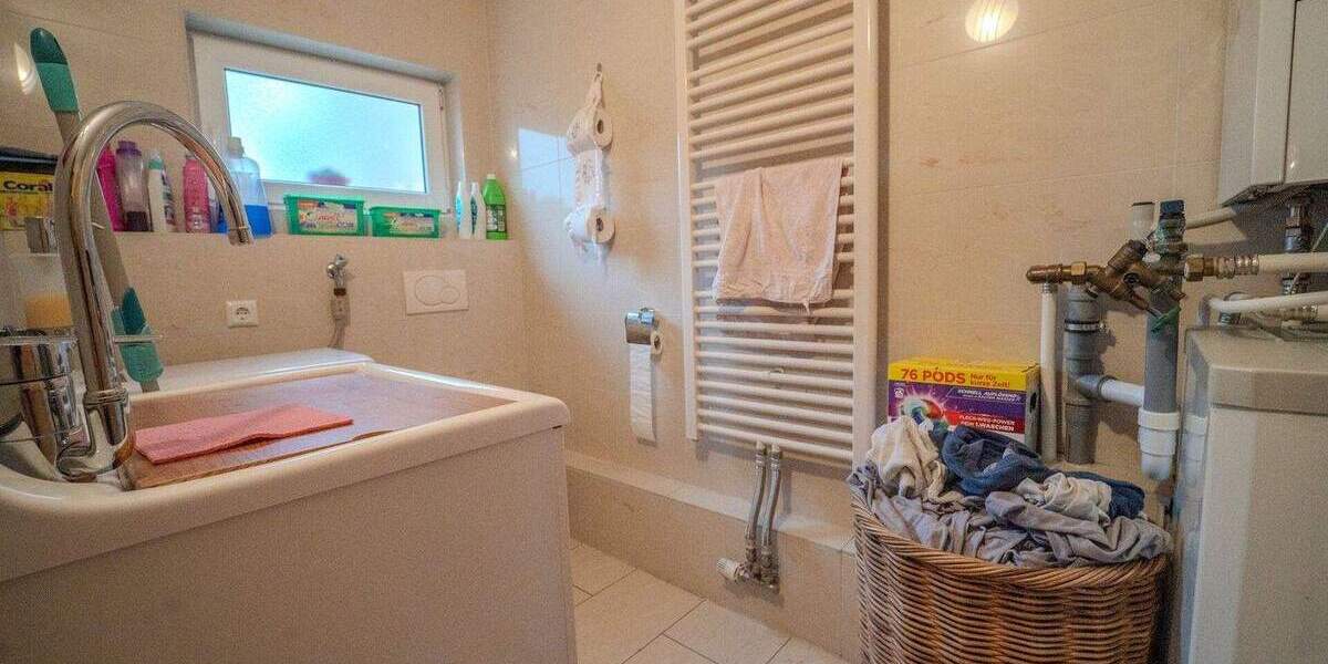 Einfamilienhaus Edingen-Neckarhausen Edingen - 7 Zimmer, 283 m&sup2;, 680.000&euro; | Angebot:24872175