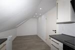Ideal für Single oder Paar: Renovierte Dachgeschosswohnung zum vermieten 2 zimmer