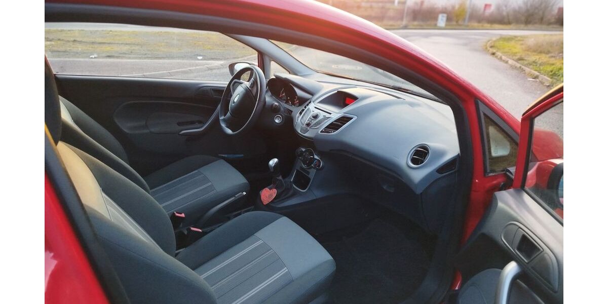 Ford Fiesta 79.800 km 4.150 &euro; Biere 39221