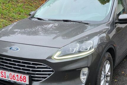 Ford Kuga 136.100 km 16.900 € Siegen 57074