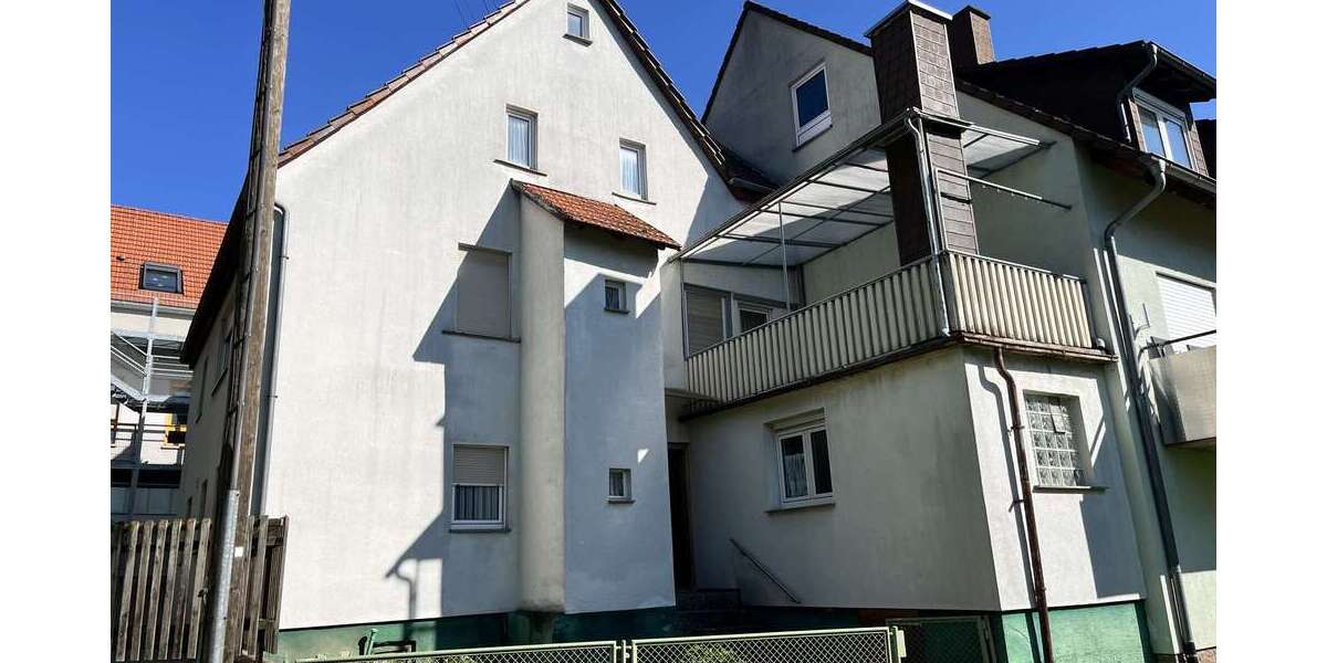 Einfamilienhaus Lauda-Königshofen / Lauda Lauda - 5 Zimmer, 141 m&sup2;, 175.000&euro; | Angebot:26982286