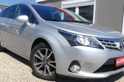 Toyota Avensis 180.451 km 8.998 € Leipzig 04179