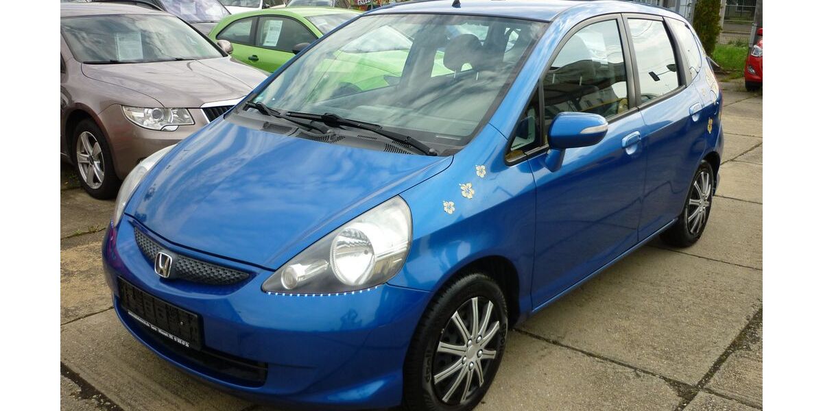 Honda Jazz 153.000 km 3.300 &euro; Gera 07548