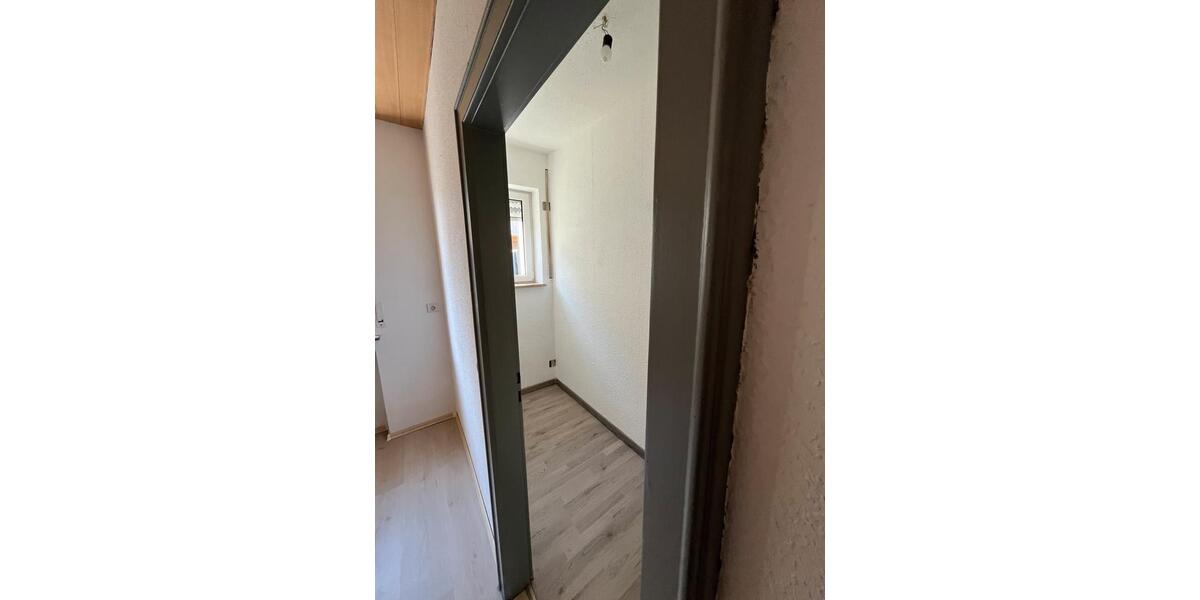 Erdgeschoßwohnung Langenzenn - 4 Zimmer, 106 m&sup2;, 850&euro; | Angebot:26315195