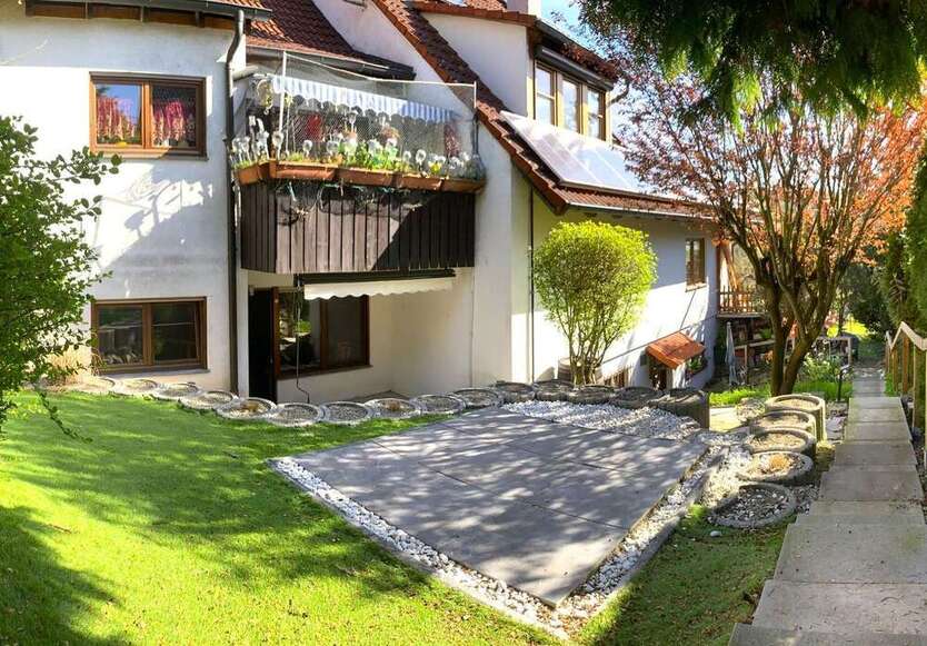 Wohnung zum Kaufen in Stuttgart 298.000 € 70 m²