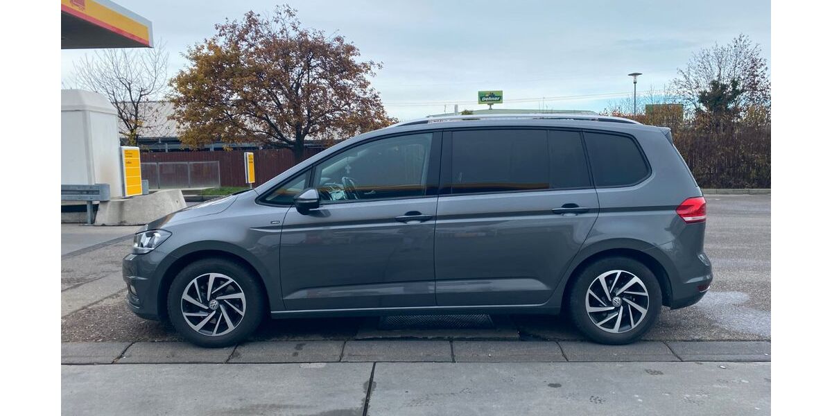 VW Touran 119.600 km 17.990 &euro; Neu-Ulm 89231