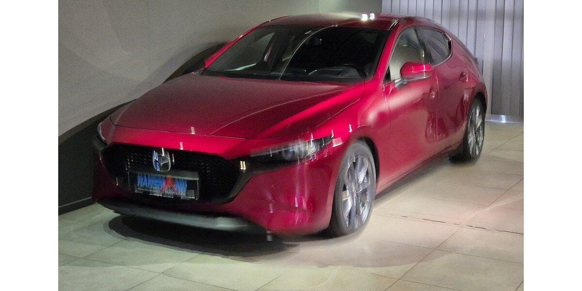 Mazda 3 48.000 km 18.980 &euro; Kassel 34123