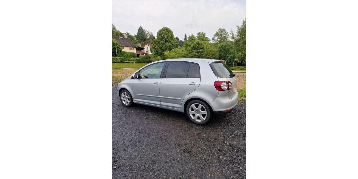 VW Golf Plus 182.000 km 5.100 &euro; Büdingen 63654