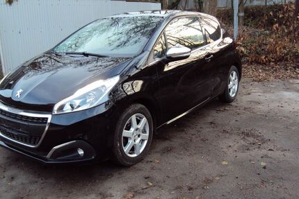 Peugeot 208 146.000 km 6.500 &euro; Hagen 58091