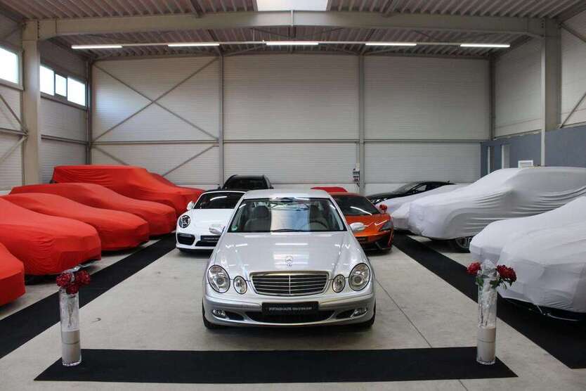 E 200