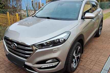 Hyundai TUCSON 66.708 km 17.800 &euro; Berlin 12355